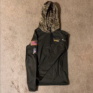 NIKE Redskin Camouflage Hooded Sweatshirt with Patches